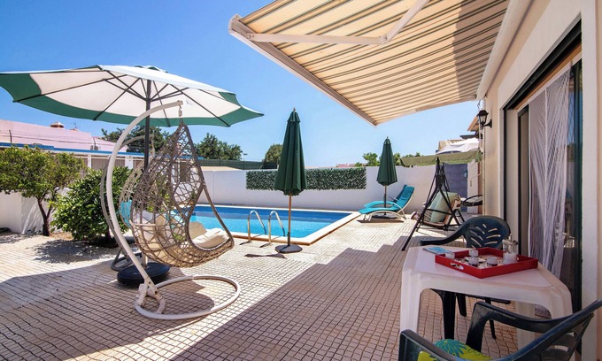 Barrocal House | Holiday Home 'Vila Isabel' with Private Pool, Wi-Fi and Air Conditioning