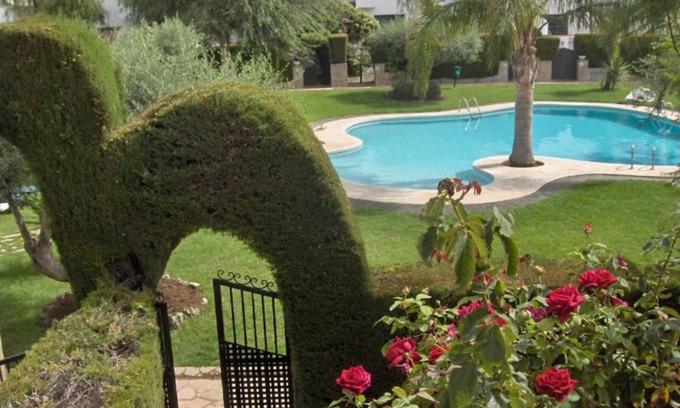 Cambrils House | Holiday Home 'Villa Consuelo' with Shared Pool, Private Terrace and Private Garden