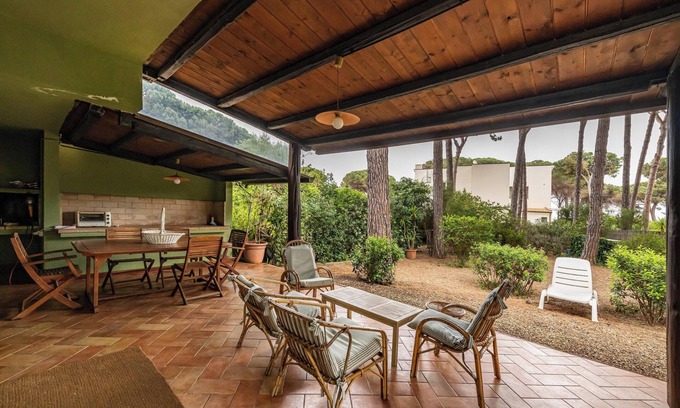 Santa Margherita di Pula House | Holiday Home "Villa Federica" with Sea View, Garden, A/C & Wi-Fi