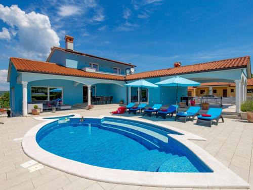 Rogocana House | Holiday Home Villa Gabriel by Interhome