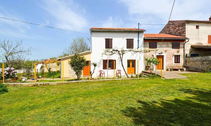 Jadreski House | Holiday home With closed ground