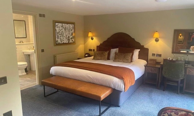 Grasmere House | Holiday home with stunning view, open fire, sleeps up to 10