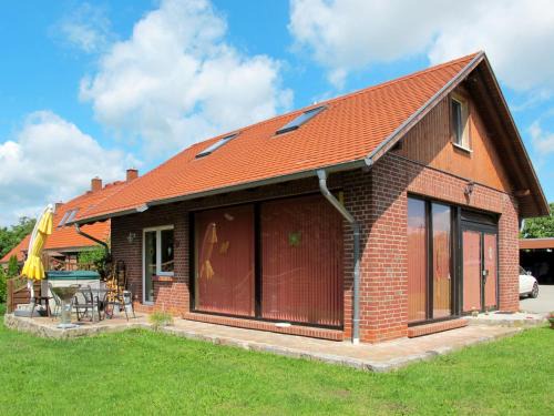 Woldegk House | Holiday Home Zum Katzengrund I by Interhome
