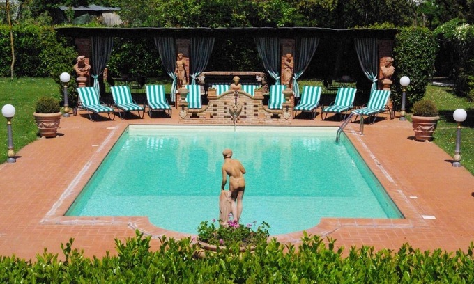 Foiano della Chiana House | Holiday house Foiano della Chiana for 1 - 14 persons with 4 bedrooms - Twin house