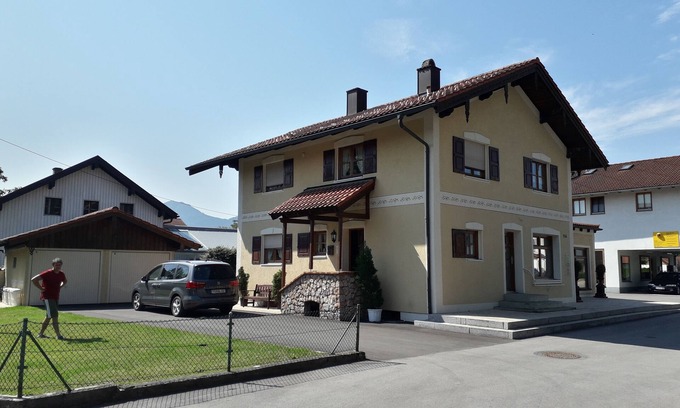 Windschnur House | Holiday house "Annelies" with access to swimming pool & sauna