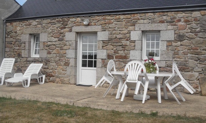 Cleden-Cap-Sizun House | Holiday house Cléden Cap Sizun for 1 - 4 persons with 2 bedrooms - Holiday house