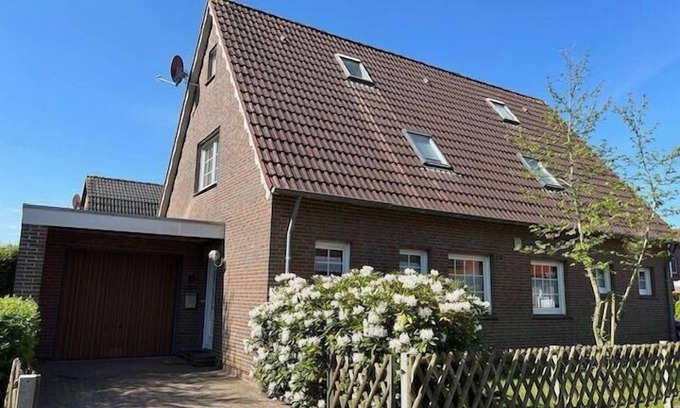 Westeraccumersiel House | Holiday house Dornumersiel for 1 - 4 persons with 2 bedrooms - Twin house