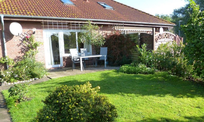 Eiderstedt House | Holiday house Garding for 1 - 6 persons with 3 bedrooms - Twin house