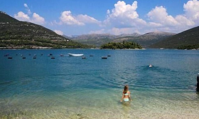 Hodilje House | Holiday house Hodilje for 1 - 5 persons with 2 bedrooms - Twin house
