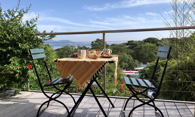 Giens House | Holiday house in Giens with a fantastic view over the bay of Almanarre