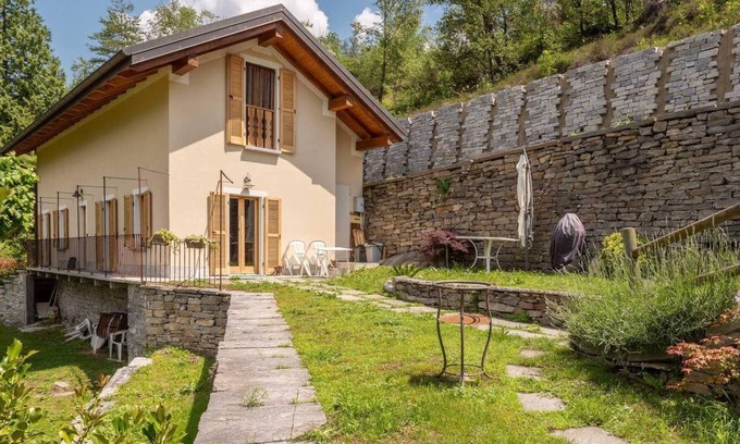 Montecrestese House | Holiday house Montecrestese for 1 - 8 persons with 3 bedrooms - Holiday house
