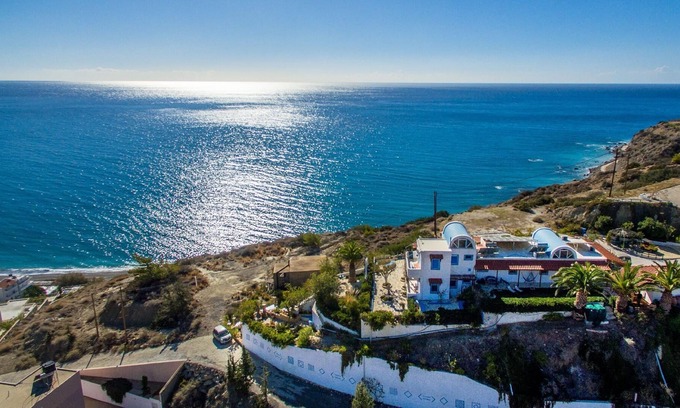 Myrtos House | Holiday house Myrtos for 12 - 18 persons with 6 bedrooms - Row house