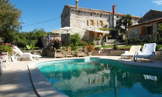 Rakalj House | Holiday house Rakalj for 1 - 6 persons with 2 bedrooms - Row house