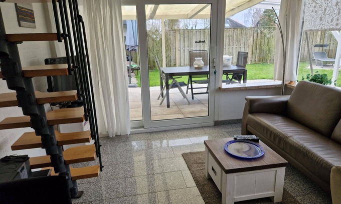 Stavenisse House | Holiday house Stavenisse for 1 - 6 persons with 3 bedrooms - Holiday house