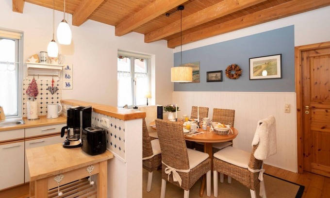 Varel House | Holiday house Varel for 1 - 7 persons with 4 bedrooms - Holiday house