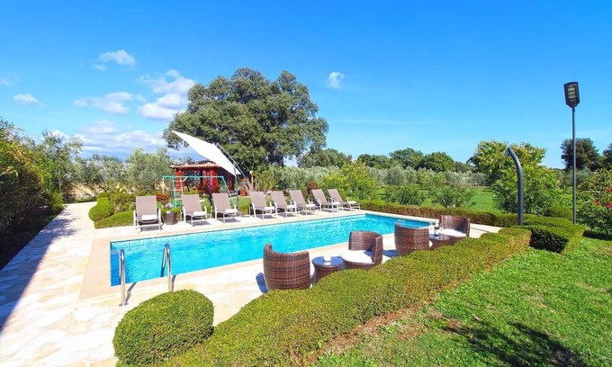 Sisan House | Holiday house with a swimming pool Šišan, Medulin (K-20775)