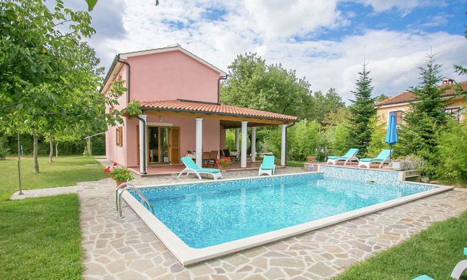 Laginji Cabin | Holiday house with pool, gym and sauna for 8 people, 25 km from Rovinj