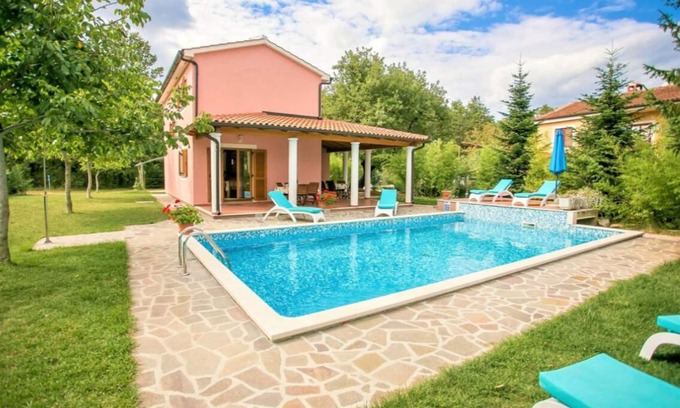 Laginji House | Holiday house Zminj for 1 - 8 persons with 4 bedrooms - Row house