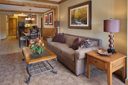 Gatlinburg Resort | Holiday Inn Club Vacations Smoky Mountain Resort