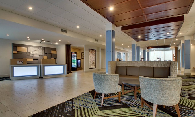 Mount Sterling Hotel | Holiday Inn Express & Suites Mt Sterling North by IHG