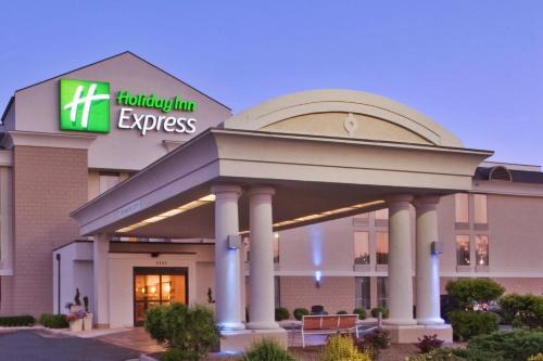 Danville Hotel | Holiday Inn Express Danville by IHG