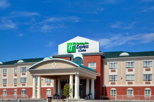 Hinton Hotel | Holiday Inn Express Hotel & Suites-Hinton by IHG