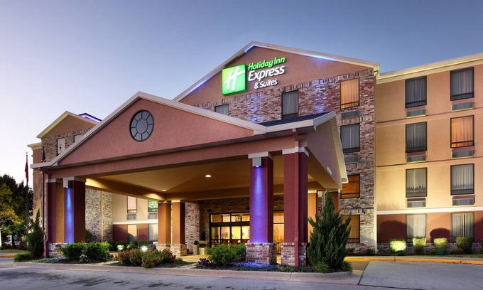 Harrison Hotel | Holiday Inn Express Hotel & Suites Harrison by IHG