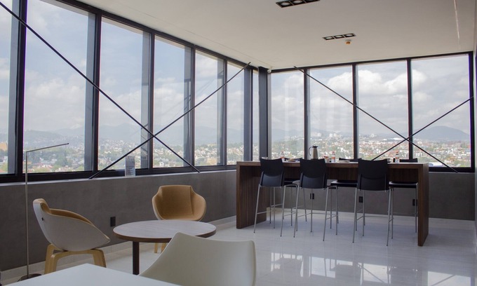 Ciudad Satelite Hotel | Holiday Inn Express Mexico City Satelite by IHG