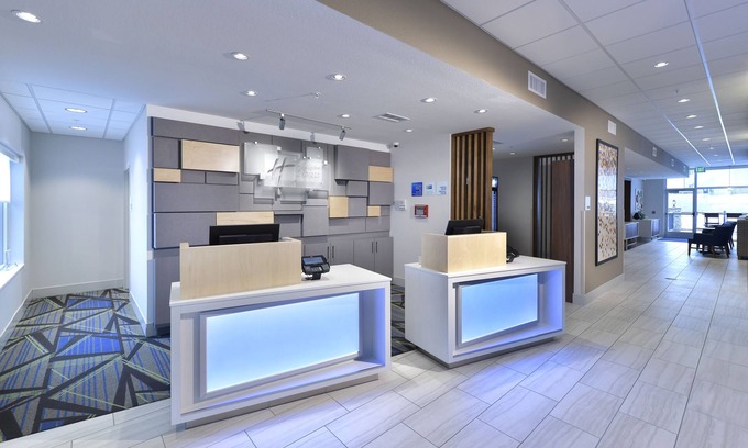 Millersburg Hotel | Holiday Inn Express & Suites Millersburg by IHG