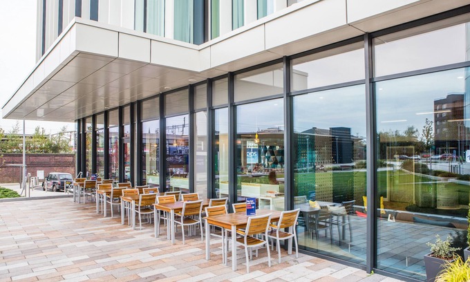 Offerton Hotel | Holiday Inn Express Stockport by IHG