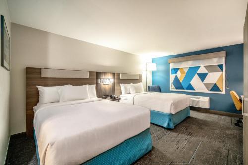 Mesa Hotel | Holiday Inn Express & Suites Phoenix - Mesa West by IHG