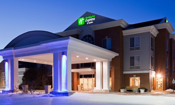 Superior Hotel | Holiday Inn Express & Suites Superior by IHG