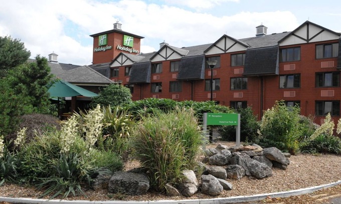 Great Houghton Hotel | Holiday Inn Northampton by IHG