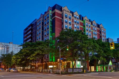 Byward Market - Parliament Hill Hotel | Holiday Inn - Ottawa Dwtn - Parliament Hill by IHG