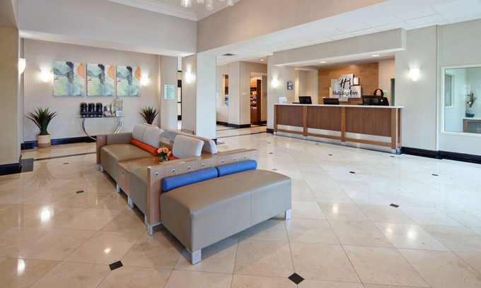 Palmdale Hotel | Holiday Inn Palmdale-Lancaster by IHG