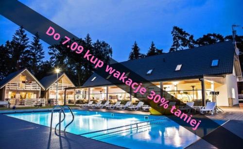 Pobierowo Resort | Holiday Park & Resort Pobierowo - całodniowe animacje i podgrzewany basen w cenie