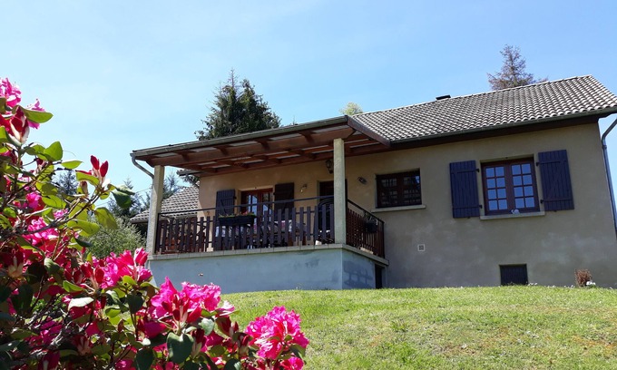 Bort-les-Orgues House | Holidays near Monts d'Auvergne
