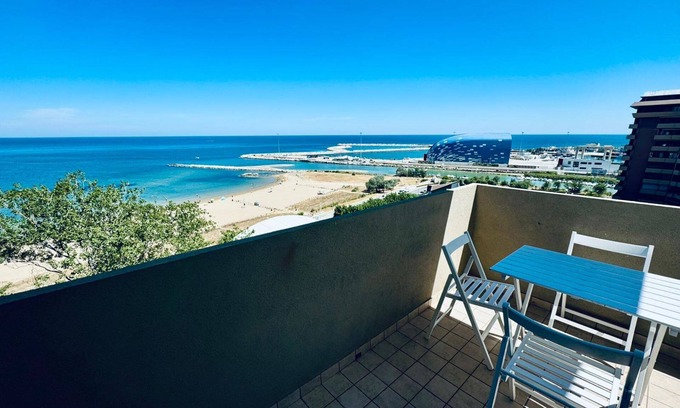 Pesaro Apartment | HOLIDAYS WITH A PANORAMIC SEA VIEW