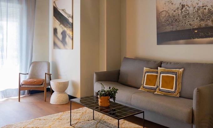 Perchel Sur Apartment | Holidays2Malaga Bubu Apartments Exterior View