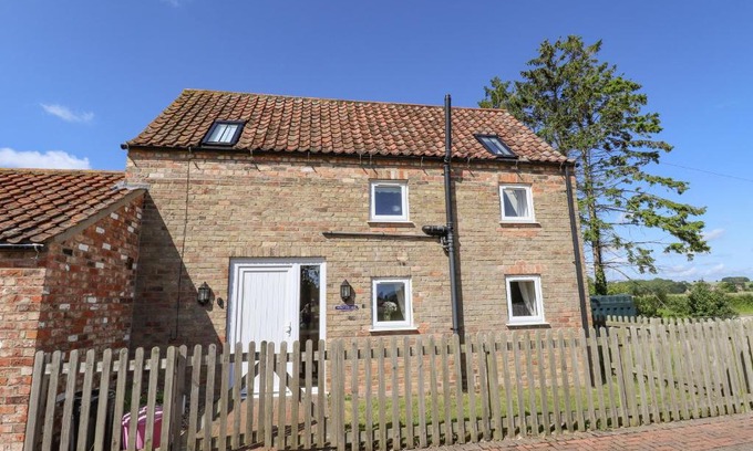 Alford House | Holly Cottage