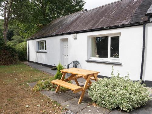 Llangeler House | Holly Cottage Newcastle Emlyn