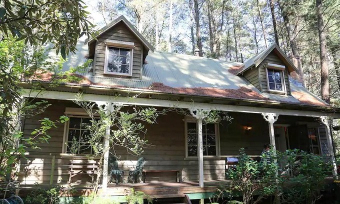 Medlow Bath Ski Chalet | Holly Lodge