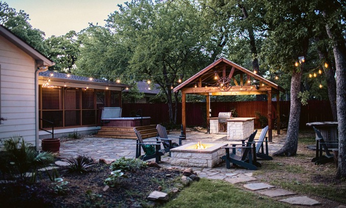 Irving House | Holly's Texas Oasis