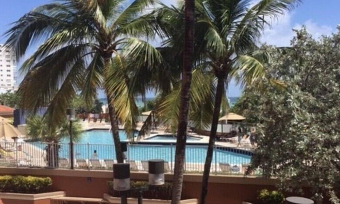 Hollywood Lakes Resort | Hollywood Beach Vacation Resort