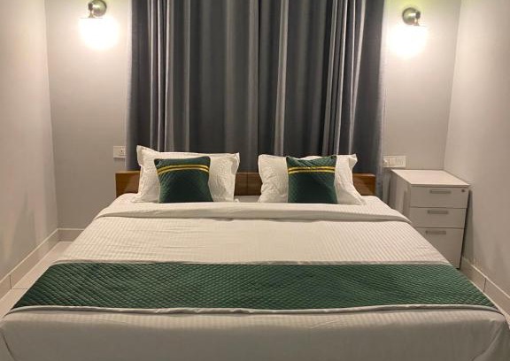 Sulthan Bathery Bed & Breakfast | HOLLYWOOD Rooms