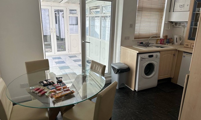 Eaglescliffe House | Home and Away