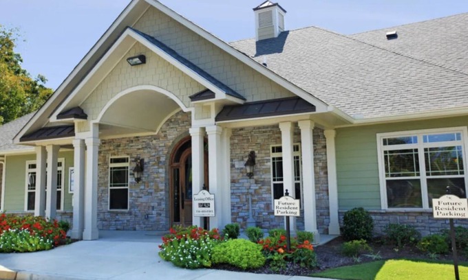 Newnan Apartment | Home Away From Home