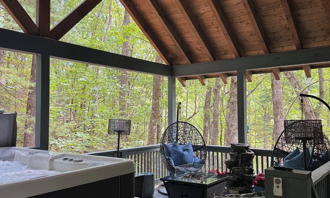 Sky Valley House | Home away from home with private hot tub, golf cart and more!