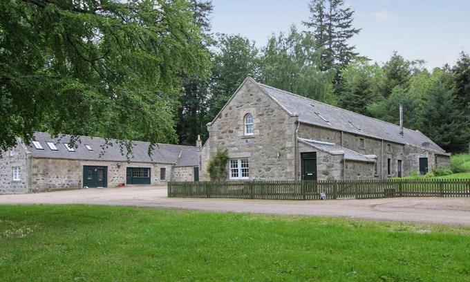 Alford House | Home Farm Cottage