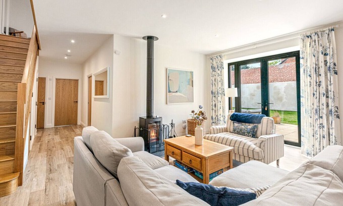 Cuddesdon House | Home Farm Holiday Homes